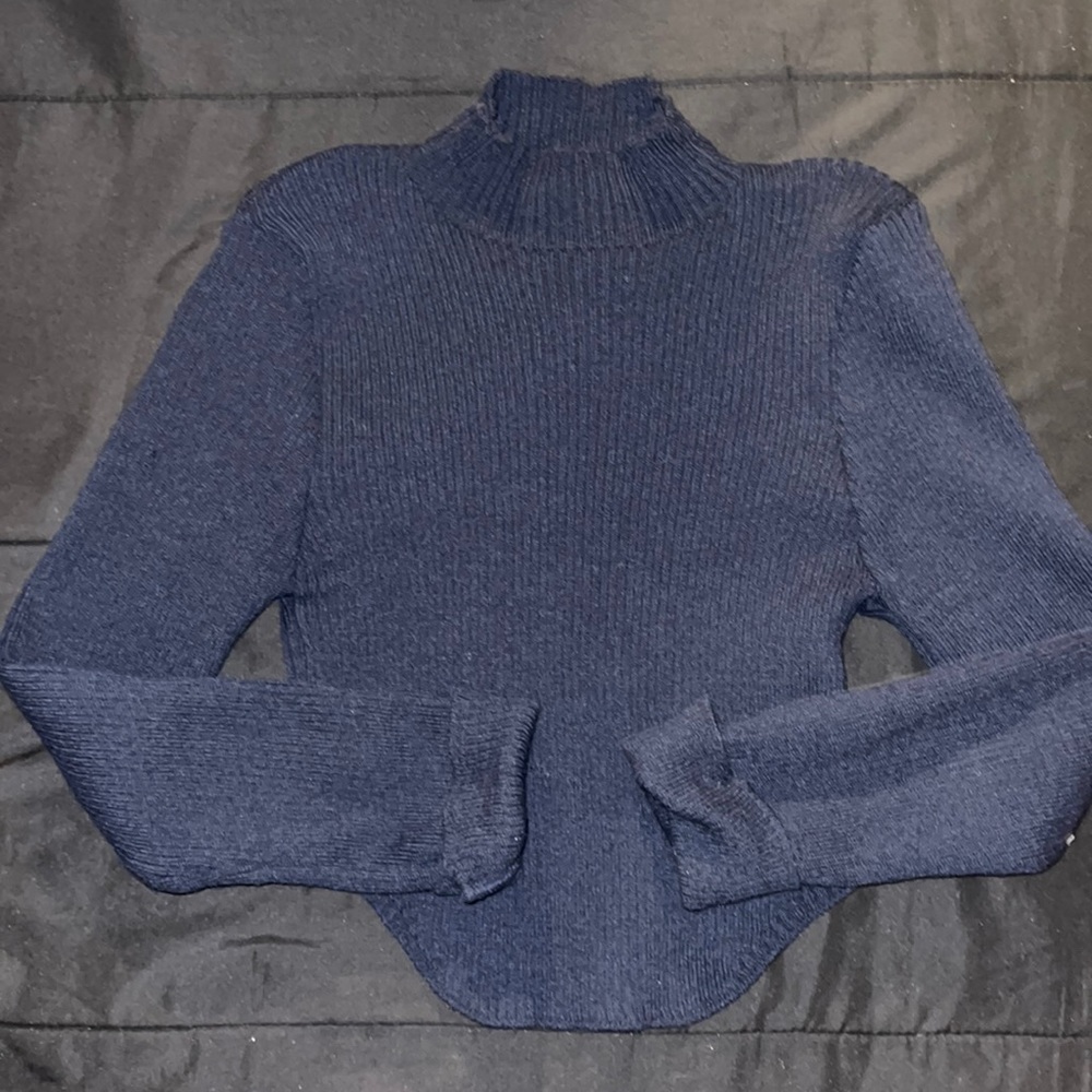 PLL USA SIZE 6 crop blue sweater